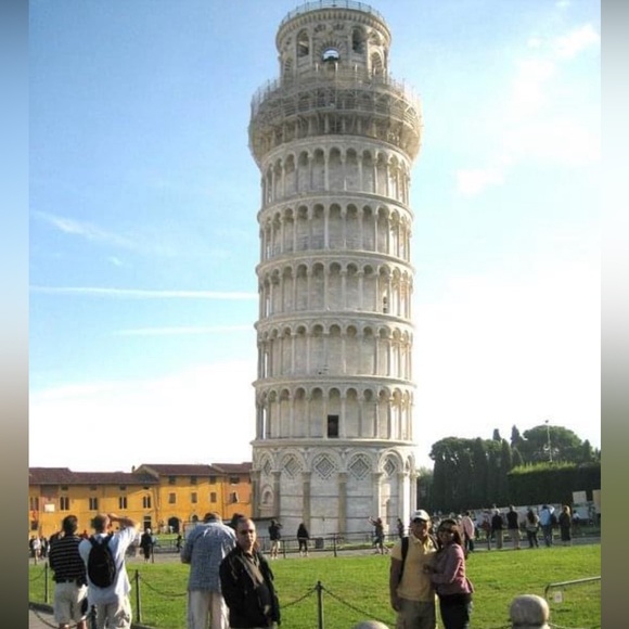 Meet your Posher, Gigi - Picture 6 of 16